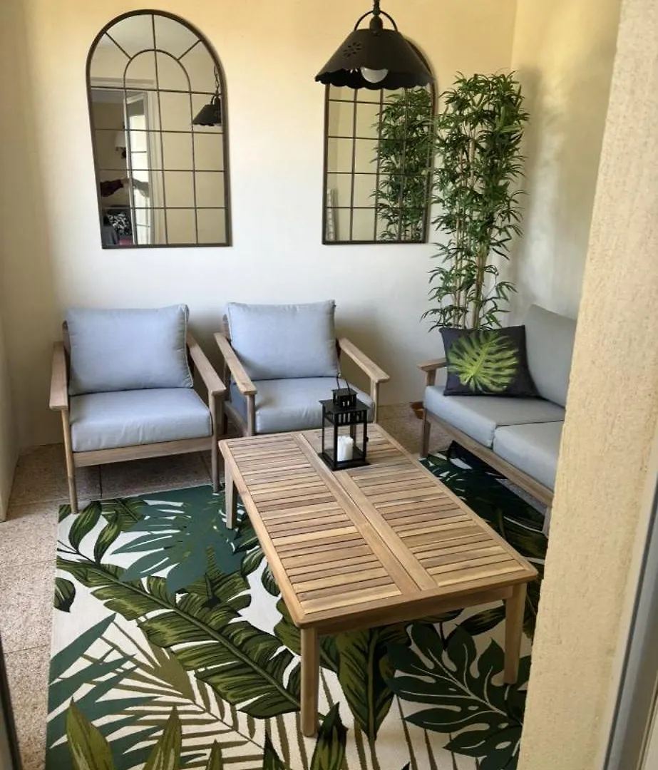 Magnifique Appartement Lumineux Avec Piscine Mallemort 0*,  France